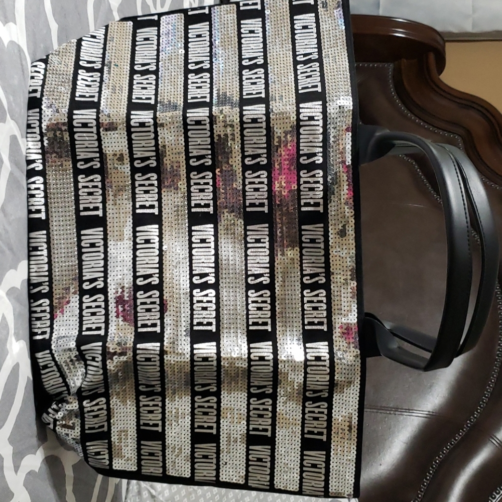 Victoria's secret bag